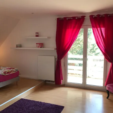 De La Route Du Vin Tatil Evi *